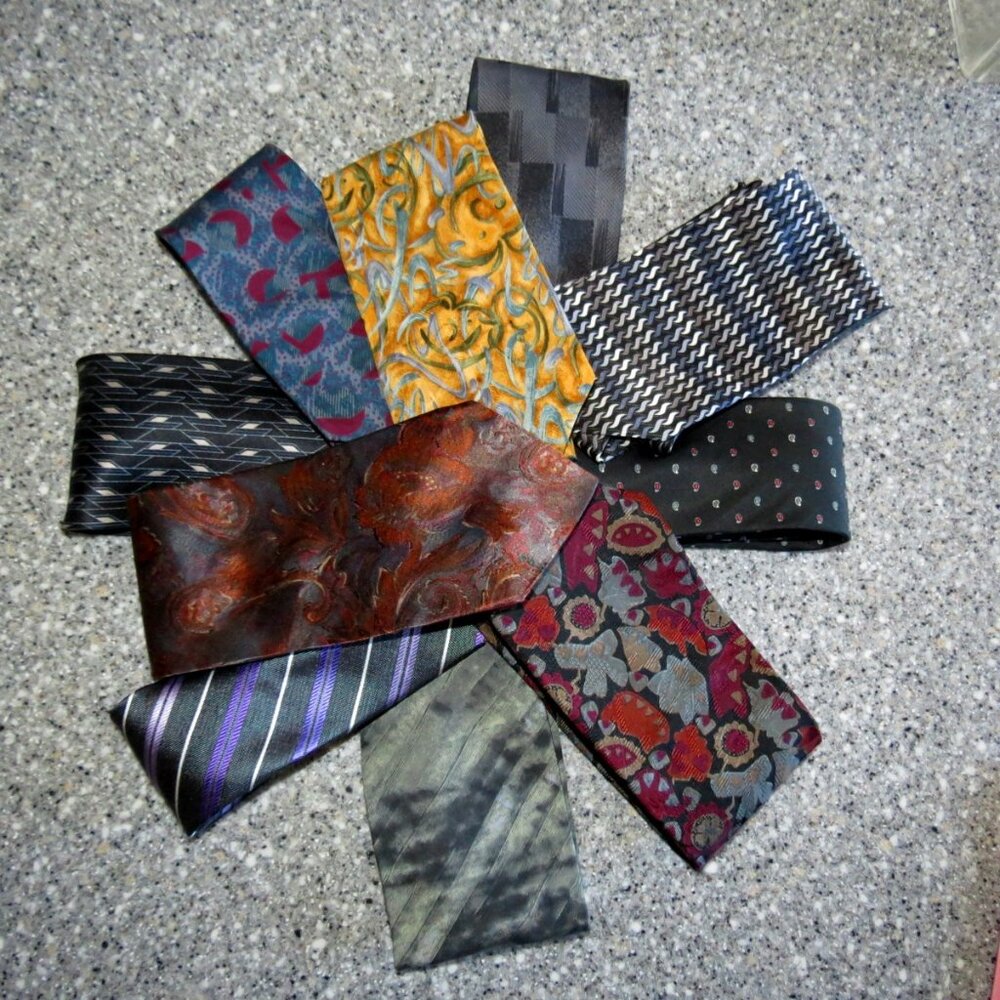 Lot of 10 Men's Neckties/Ties All Have Gray in Them Various Widths & Brands